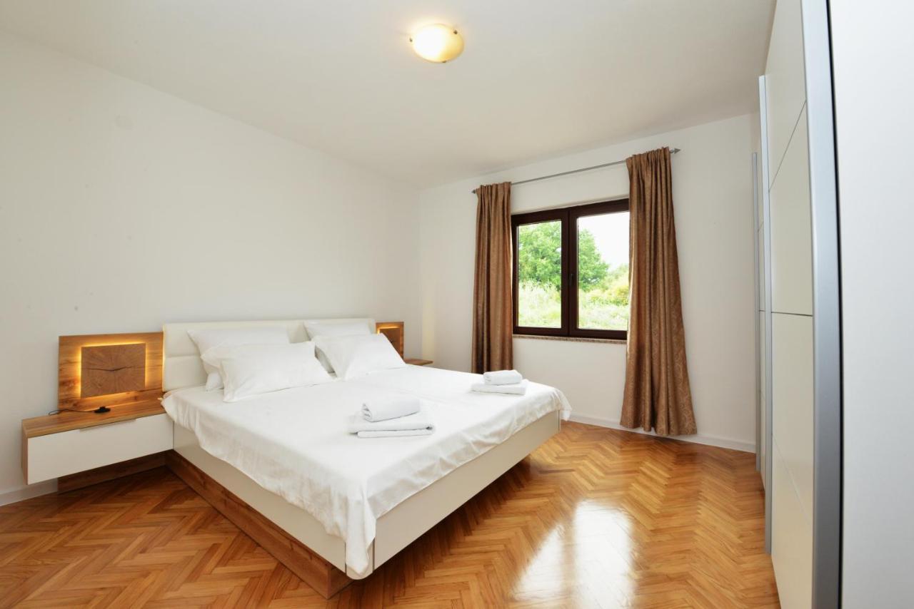 Apartmani Ivan Kastela Exterior photo